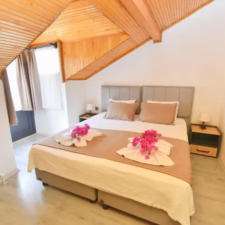 Royalis Boutique 3*