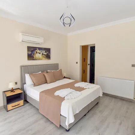 Otel Royalis Boutique 3*