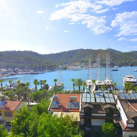 Hotell Royalis Boutique 3*
