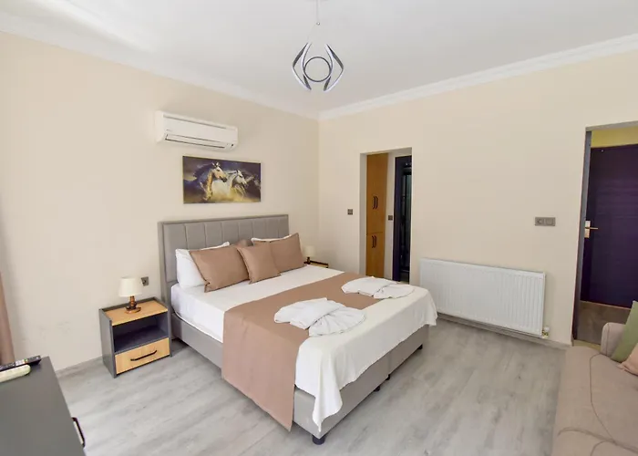 Hotell Royalis Boutique 3*