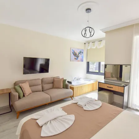 Royalis Boutique 3*