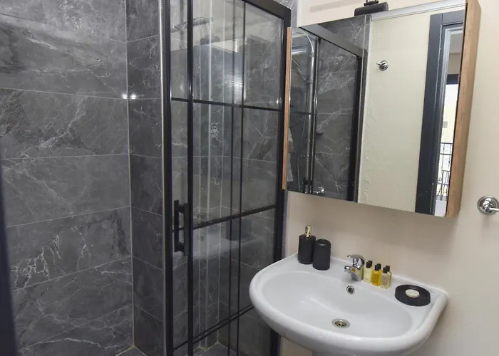 Royalis Boutique 3*