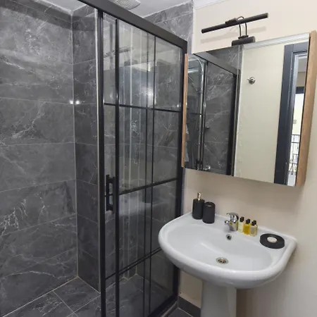 Royalis Boutique 3*