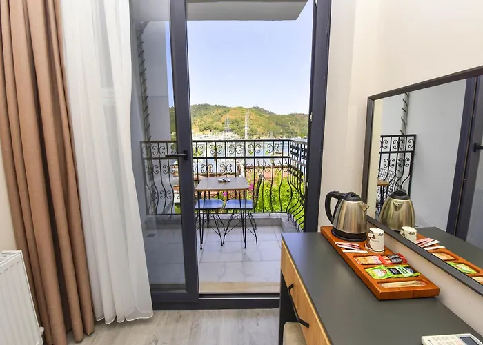 Royalis Boutique 3*